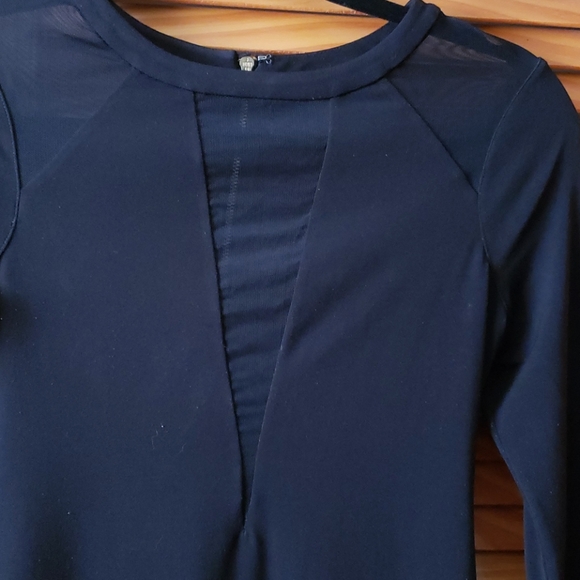 Dress - Picture 2 of 5